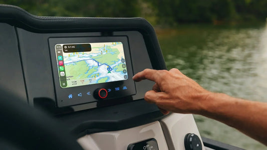 Apple CarPlay bude brzy navigovat i na vodě