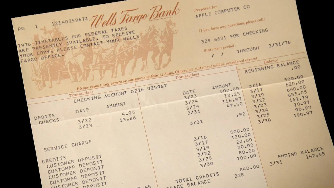 Relikvie Steva Jobse v aukci: od psacího stolu z garáže Applu až po první šek