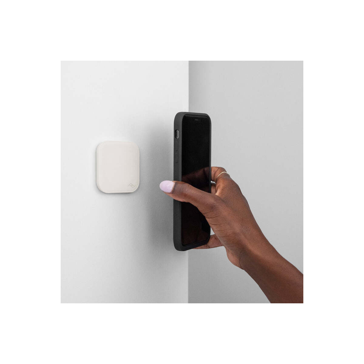 Magnetický držák telefonu Peak Design Wall Mount - světlý - istyle.work