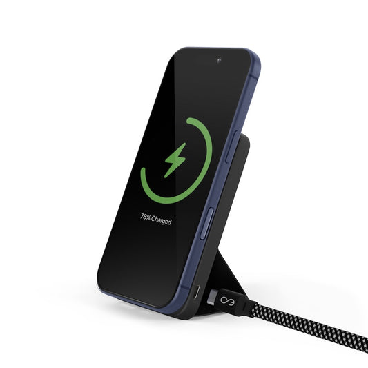 MagSafe powerbanka Epico UltraPack Stand se skládacím stojánkem - černá