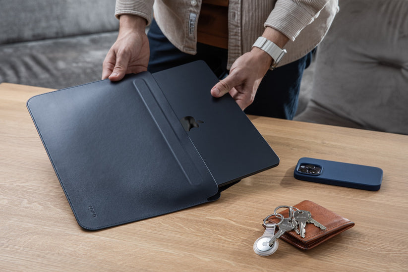 Kožený obal pro MacBook Air/Pro 13,3" Epico - tmavě modrý - istyle.work