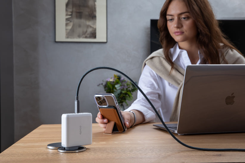 Kryt pro MacBook Air M2 13,6" (2022) Epico Hard Shell - lesklý průhledný - istyle.work