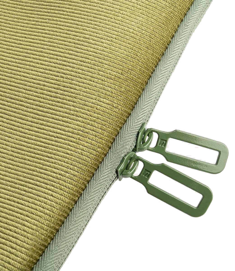 Obal Tucano Velluto na MacBook Pro / Air 13" - zelený - istyle.work