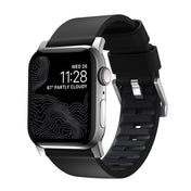 Řemínek pro Apple Watch 42/44/45/49 mm Nomad Active Strap Pro - černý se stříbrnou přezkou - istyle.work