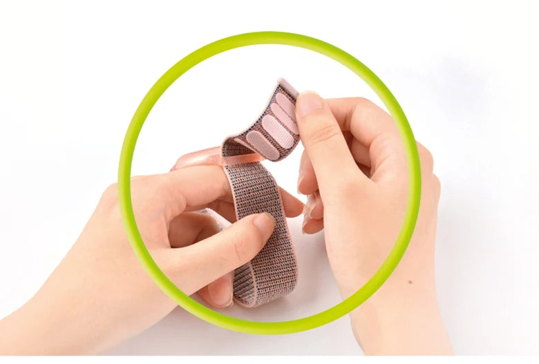 Řemínek pro AirTag Mobile Origin - růžový jednorožec