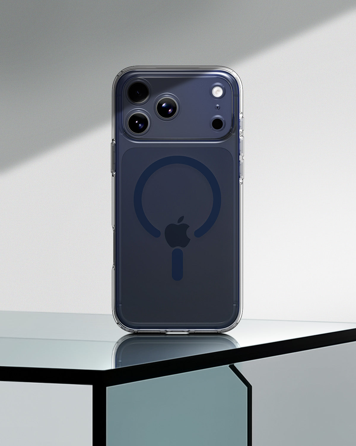 MagSafe kryt pro iPhone 17 Pro Max Spigen Ultra Hybrid - průhledný/modrý - istyle.work
