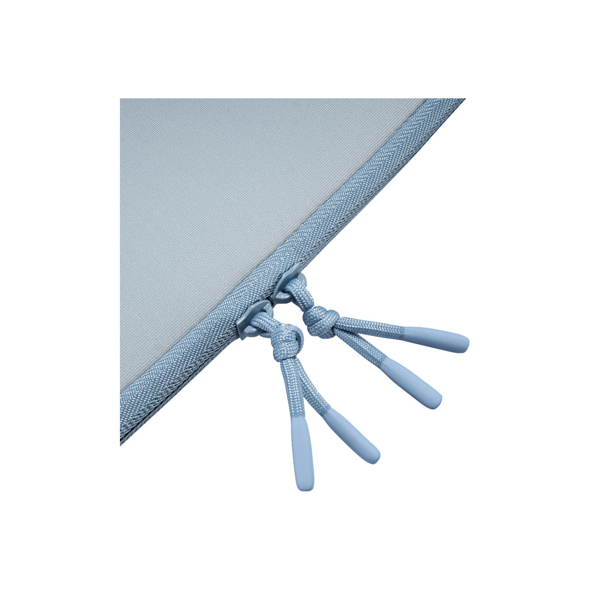 Obal Tucano One na MacBook Neo - blankytně modrý