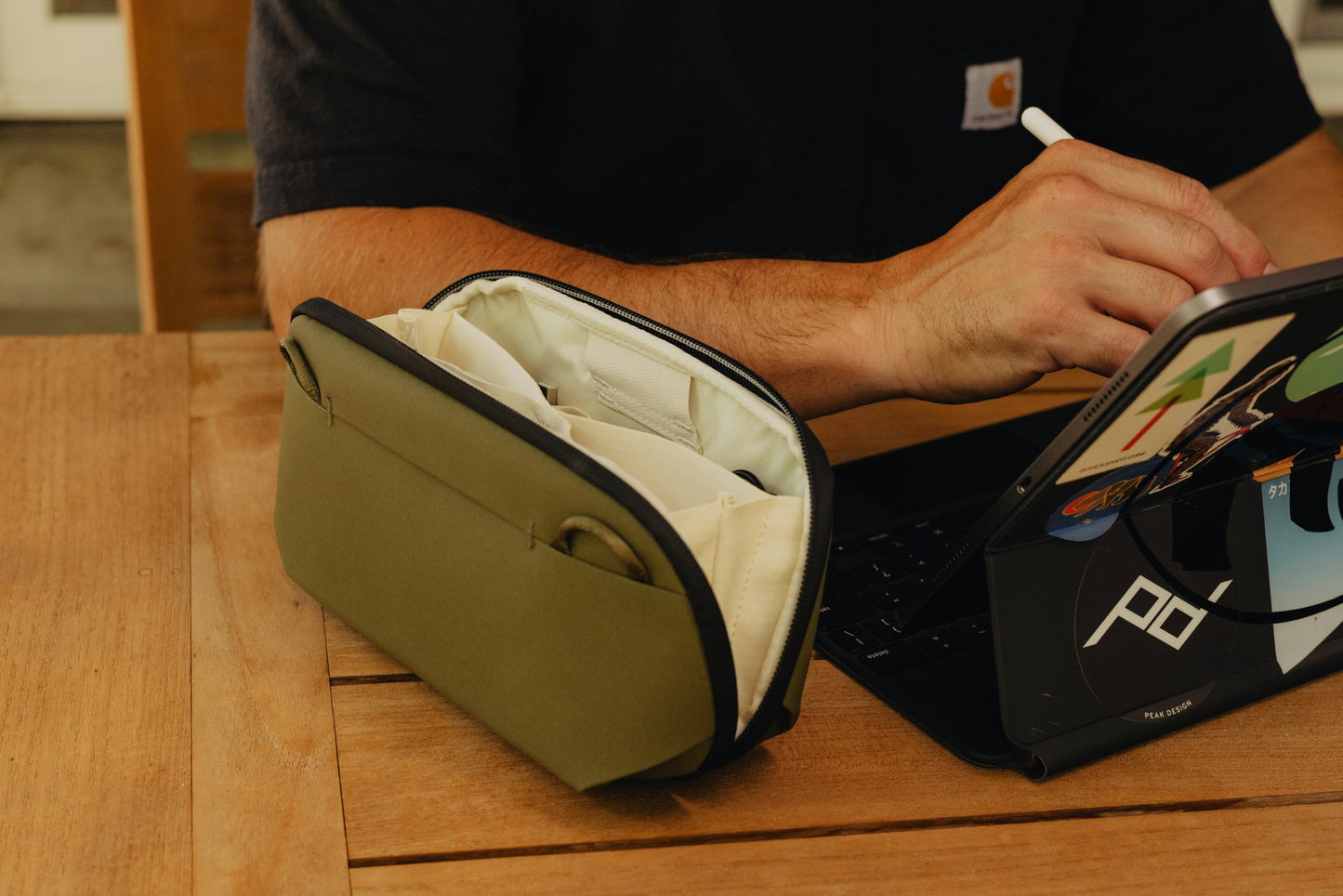 Organizér Peak Design Tech Pouch Small - pískově hnědý