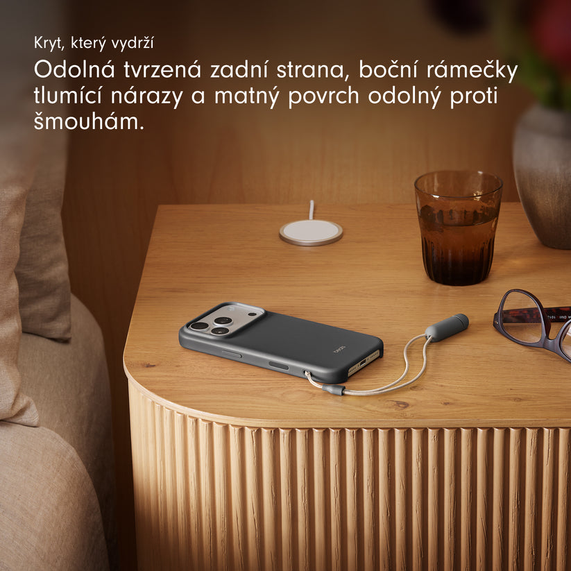 Kryt se stojánkem pro iPhone 17 Pro Beats s MagSafe a ovladačem fotoaparátu - granitově šedý - istyle.work