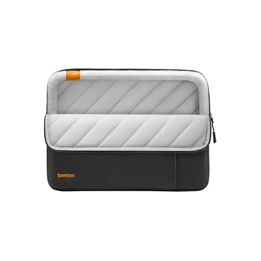 Pouzdro s brašnou pro MacBook 16" tomtoc Sleeve Kit - černé - istyle.work