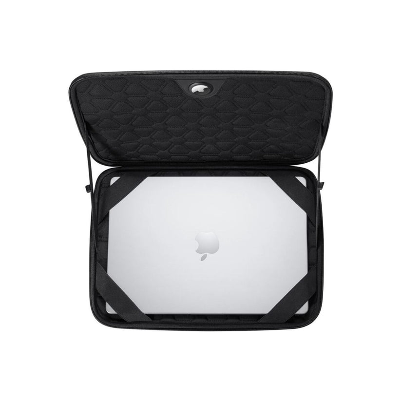 Pouzdro pro MacBook Pro 16" Spigen Rugged Armor Pro - černé - istyle.work