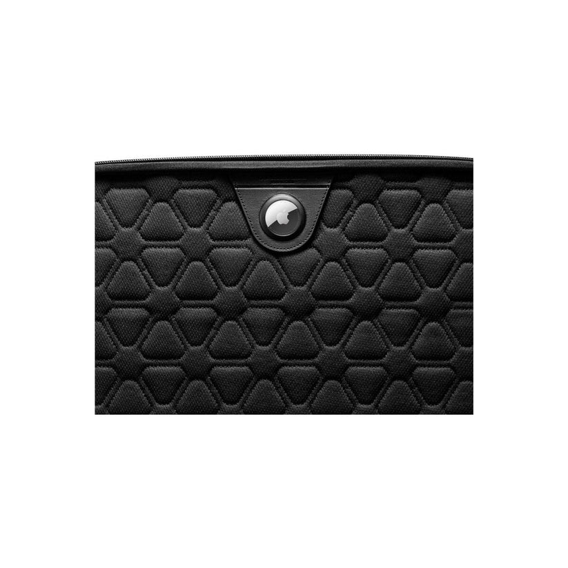 Pouzdro pro MacBook Pro 16" Spigen Rugged Armor Pro - černé - istyle.work