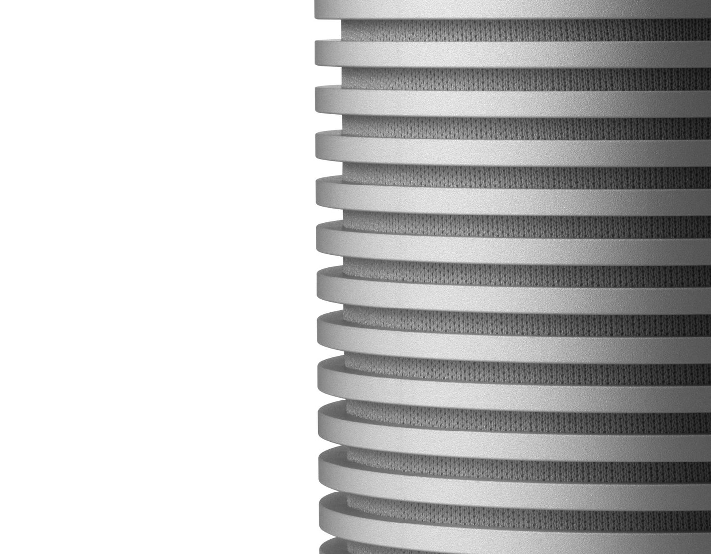 Bezdrátový reproduktor Bang & Olufsen Beosound Explore - šedý - istyle.work