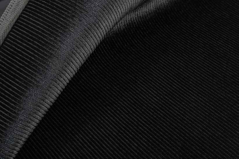 Obal Tucano Velluto na MacBook Pro 16" - černý - istyle.work