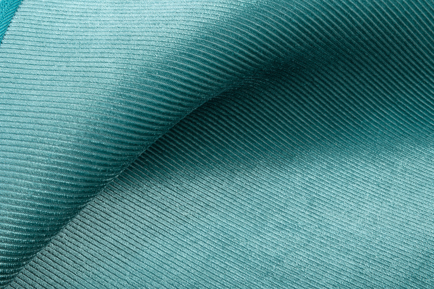 Obal Tucano Velluto na MacBook Pro 16" - světle modrý - istyle.work