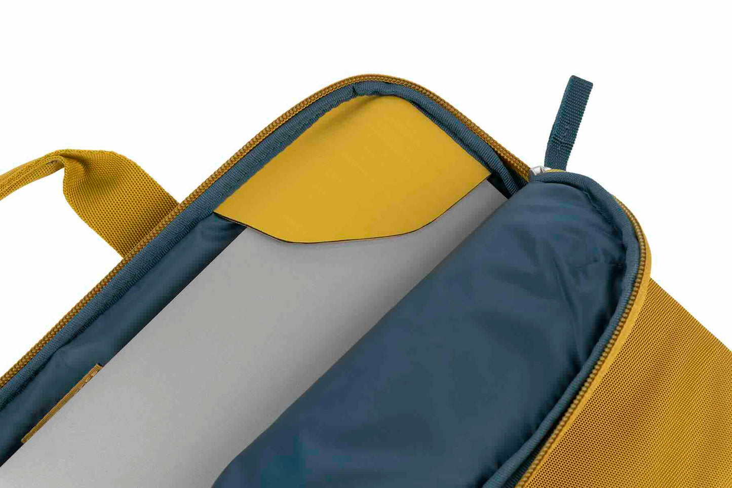 Brašna Tucano Smilza Super Slim pro MacBook 14" - žlutá - istyle.work