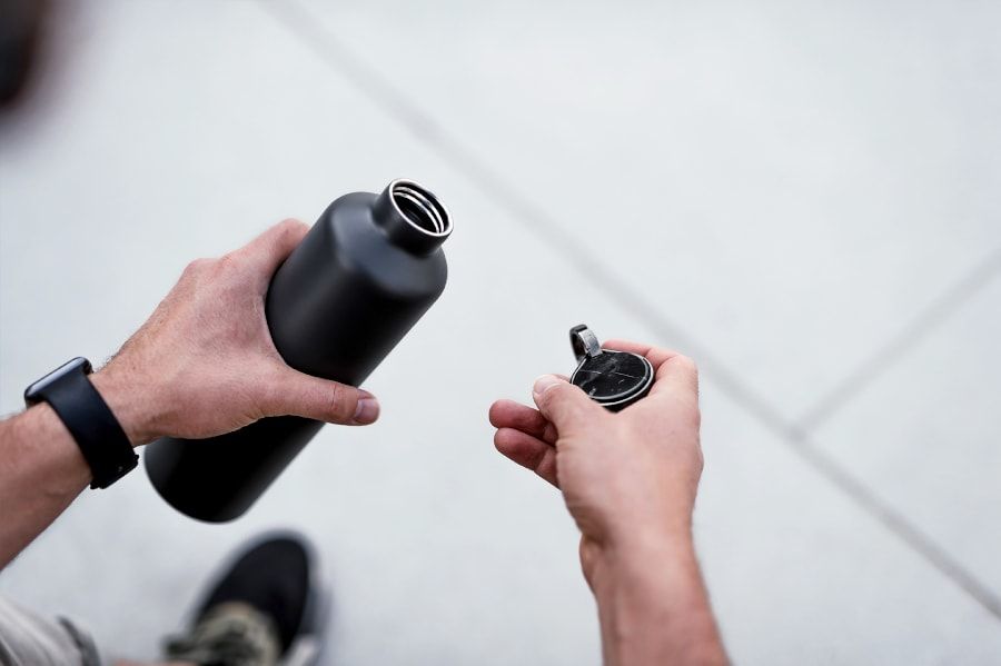 Chytrá lahev Equa Smart mramor - černá - istyle.work