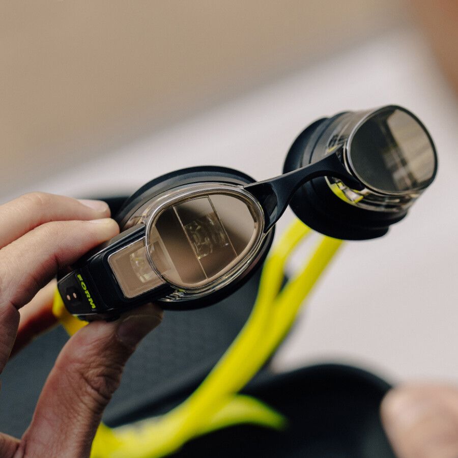 Chytré plavecké brýle FORM Smart Swim 2