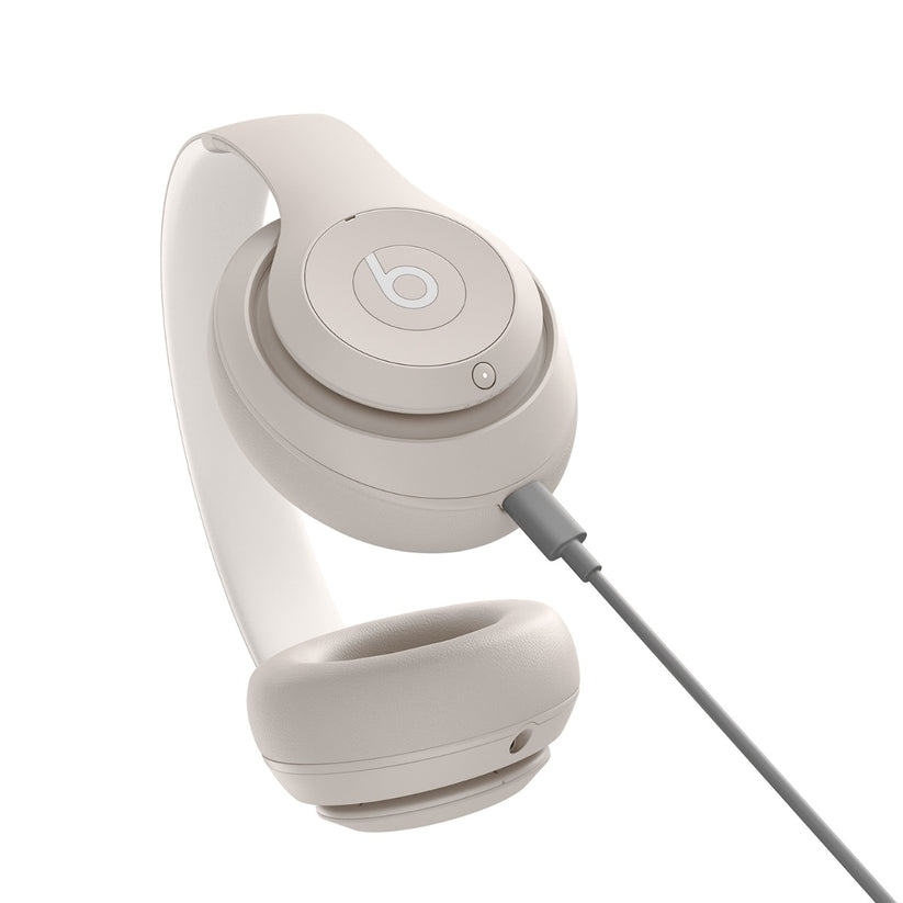 Bezdrátová sluchátka Beats Studio Pro – písková - istyle.work