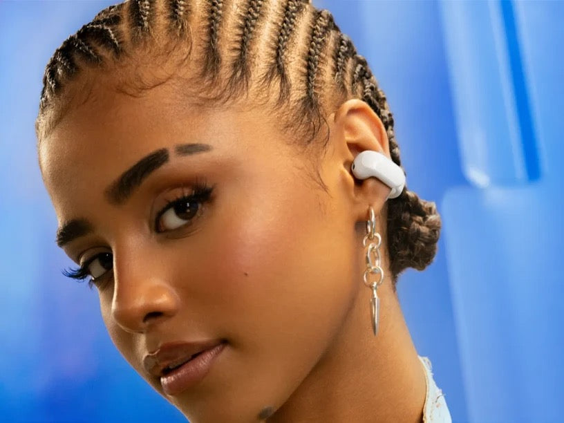 Bezdrátová sluchátka Bose Ultra Open Earbuds White Diamond 60th Edition - bílá - istyle.work