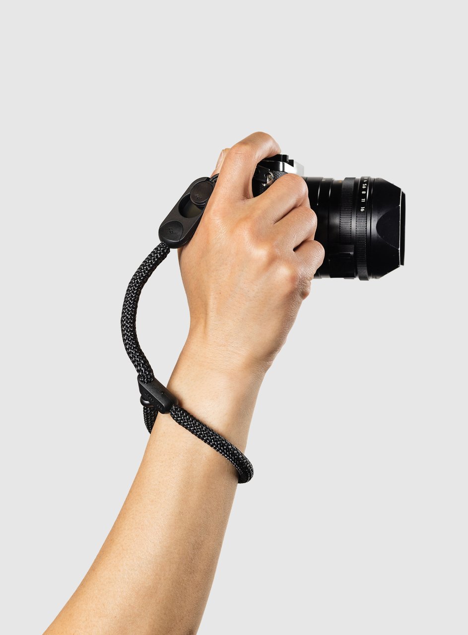 Minimalistický zápěstní popruh na fotoaparát Peak Design Cuff Rope Strap