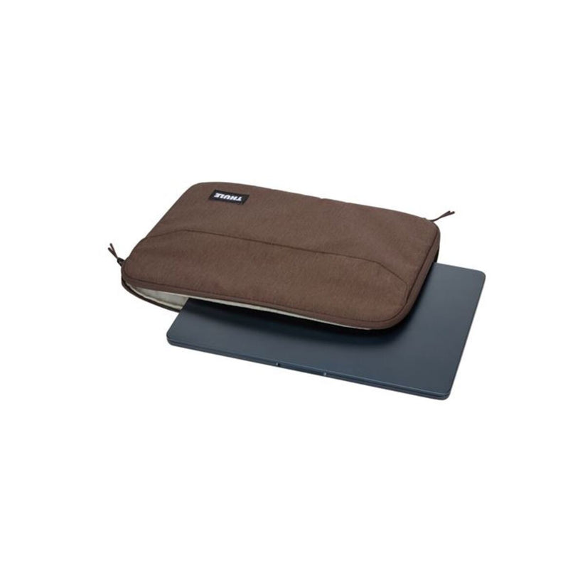 Ochranné pouzdro pro MacBook Air 13" Thule Lithos - hnědé - istyle.work