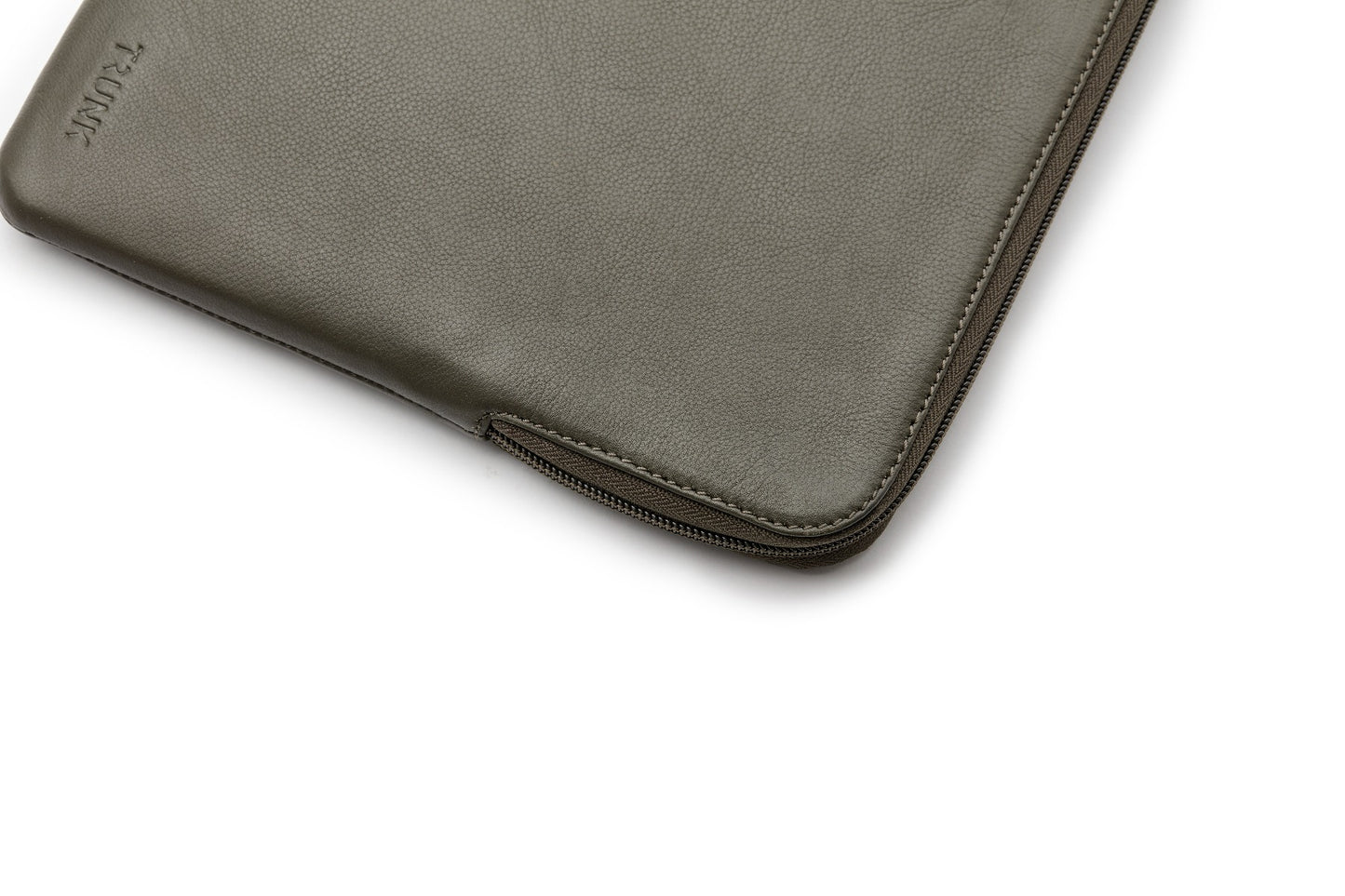 Pouzdro pro MacBook 13" Trunk Leather Sleeve - zelené - istyle.work