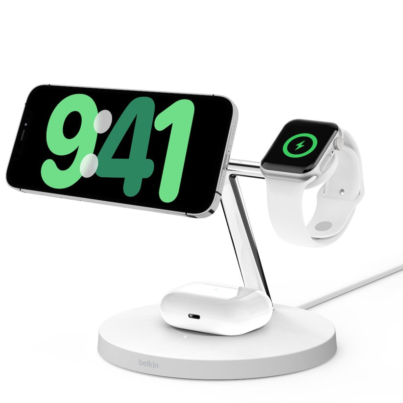 Bezdrátový nabíjecí stojan Belkin BoostCharge Pro 3v1 s Qi2 - bílý - istyle.work